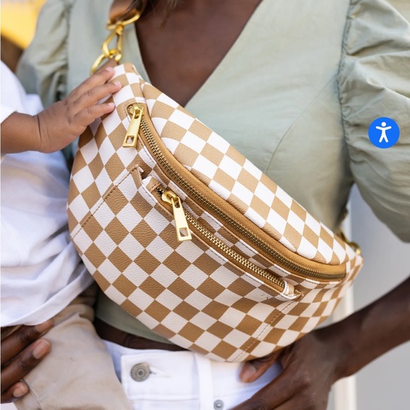 ISO!!!!!! Fawn Design Checkered Fawny Pack **Not selling; just DISO!** - Picture 1 of 2